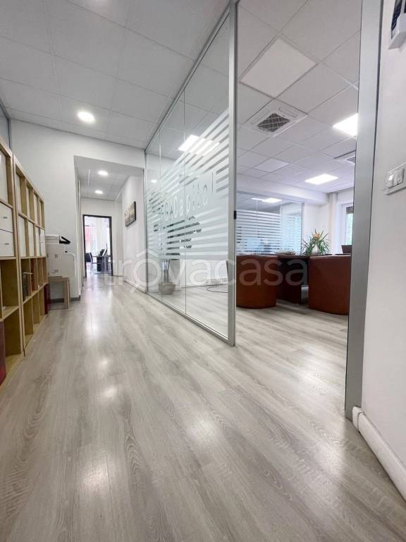 appartamento in vendita a Roma in zona Ardeatino