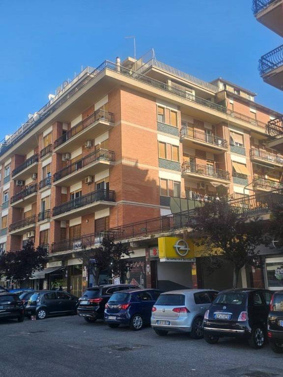 appartamento in vendita a Roma in zona Ostia