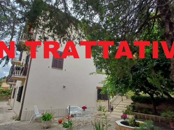 appartamento in vendita a Roma in zona Appio Pignatelli