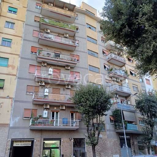 locale commerciale in vendita a Roma in zona Prenestino-Labicano