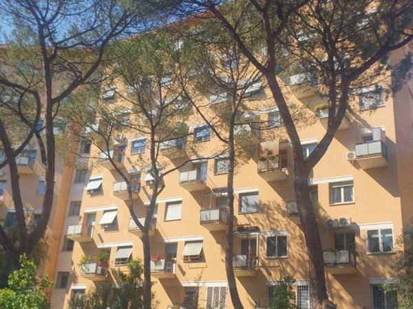 appartamento in vendita a Roma in zona Ardeatino