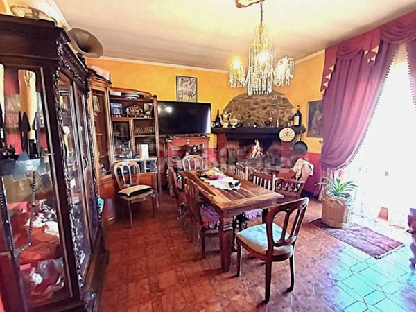 appartamento in vendita a Roma in zona Torre Angela