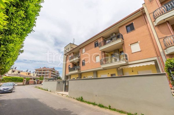 appartamento in vendita a Roma in zona Borghesiana