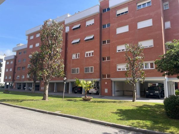 appartamento in vendita a Roma in zona Ostia Antica