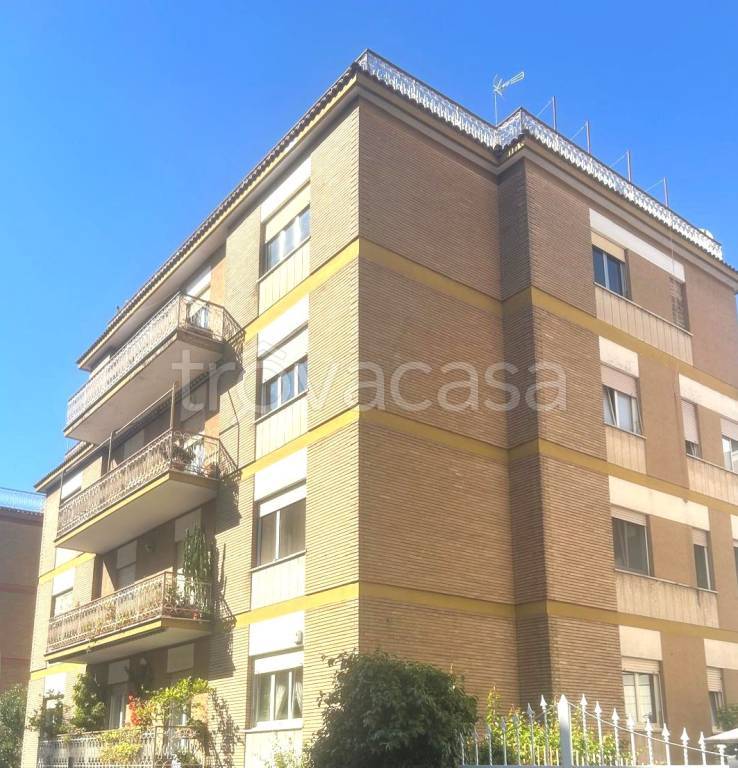 appartamento in vendita a Roma in zona Aurelio