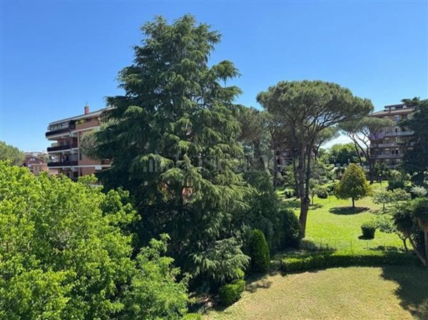 appartamento in vendita a Roma in zona Corviale