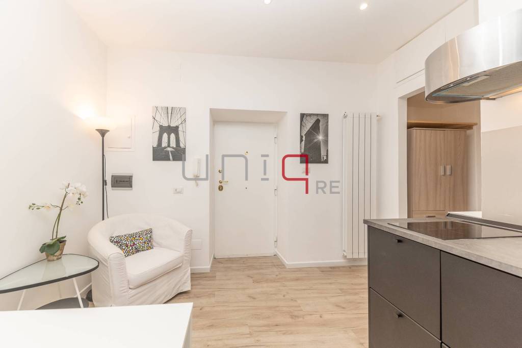 appartamento in vendita a Roma in zona Appio Latino