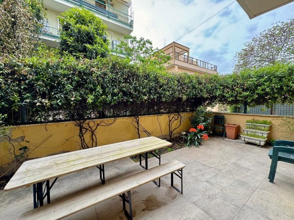appartamento in vendita a Roma in zona Monte Sacro/Talenti