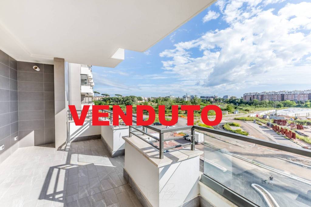 appartamento in vendita a Roma in zona Ardeatino