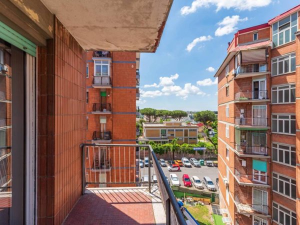appartamento in vendita a Roma in zona Collatino