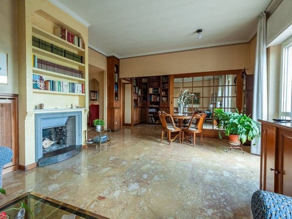 appartamento in vendita a Roma in zona Appio Latino