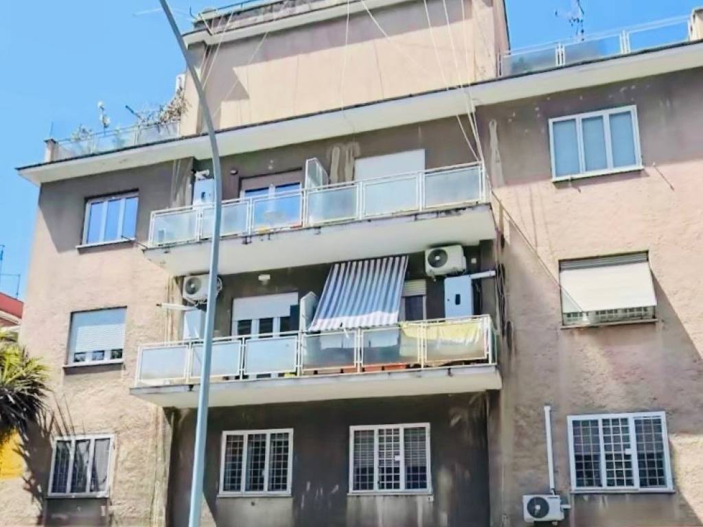 appartamento in vendita a Roma in zona Torrevecchia