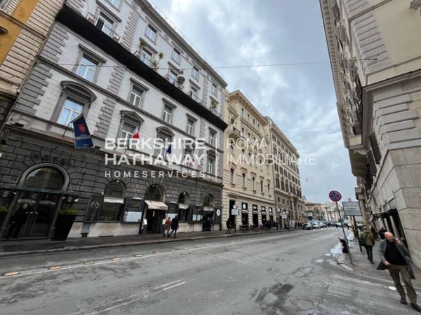 negozio in vendita a Roma in zona Rione Prati