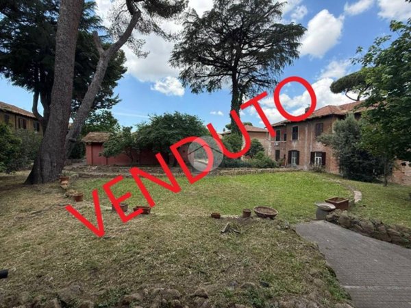 appartamento in vendita a Roma in zona Ostiense