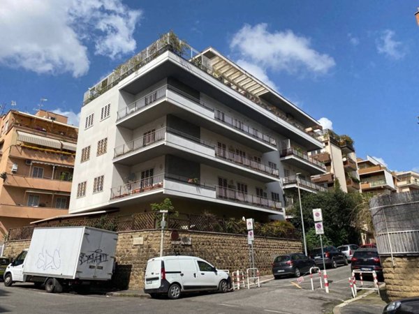 appartamento in vendita a Roma