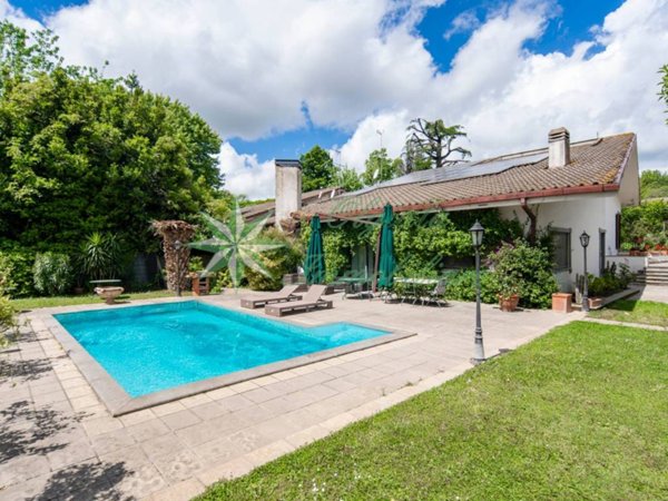 casa indipendente in vendita a Roma in zona Olgiata