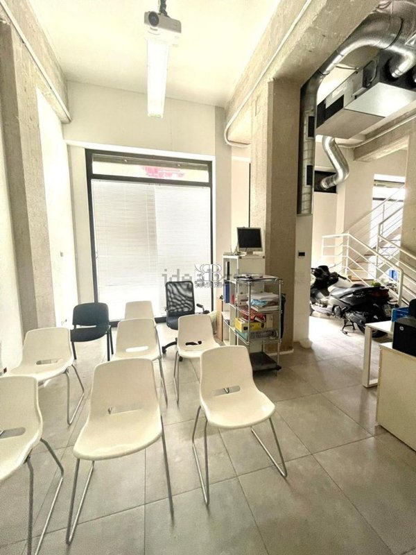 negozio in vendita a Roma in zona Collatino
