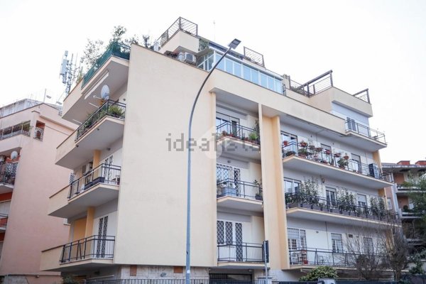 appartamento in vendita a Roma in zona Della Vittoria