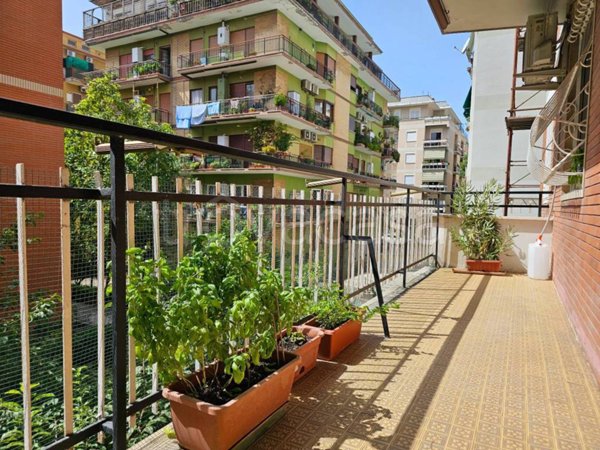 appartamento in vendita a Roma in zona Ostia