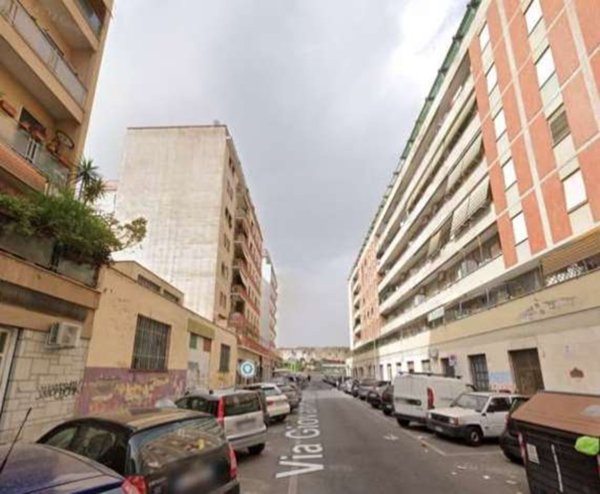 appartamento in vendita a Roma in zona Prenestino-Labicano