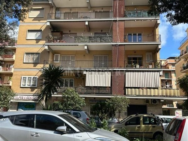 appartamento in vendita a Roma in zona Ostia