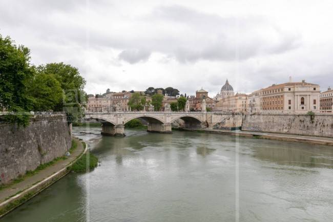 appartamento in vendita a Roma in zona Parione/Sant'Eustachio