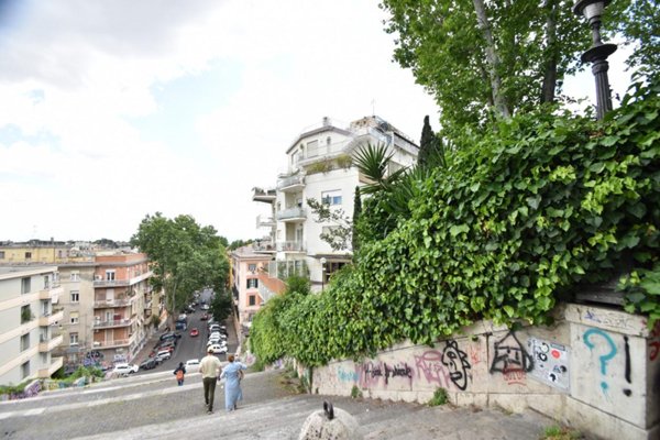 appartamento in vendita a Roma in zona Trastevere