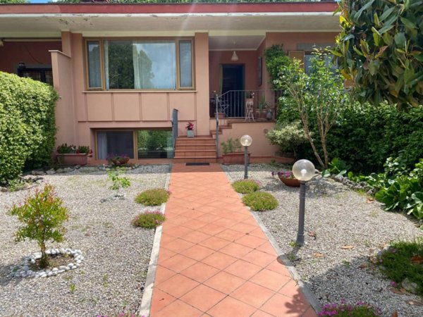 casa indipendente in vendita a Roma in zona Olgiata