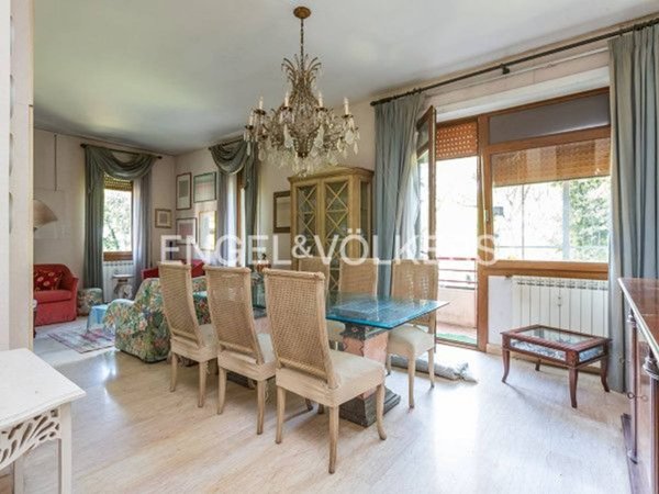 appartamento in vendita a Roma in zona Ardeatino