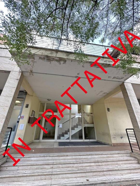 appartamento in vendita a Roma in zona Torre Angela