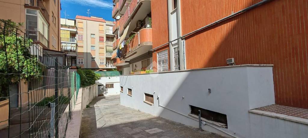 appartamento in vendita a Roma in zona Ostia
