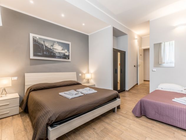 appartamento in vendita a Roma in zona Appio Latino