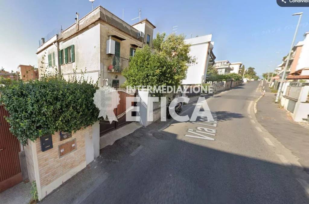 appartamento in vendita a Roma in zona Borghesiana