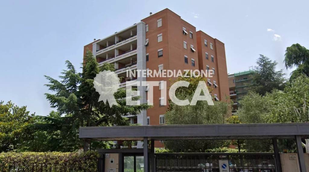 appartamento in vendita a Roma in zona Torrino