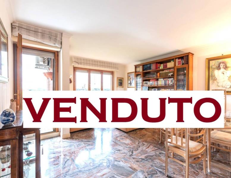 appartamento in vendita a Roma in zona EUR