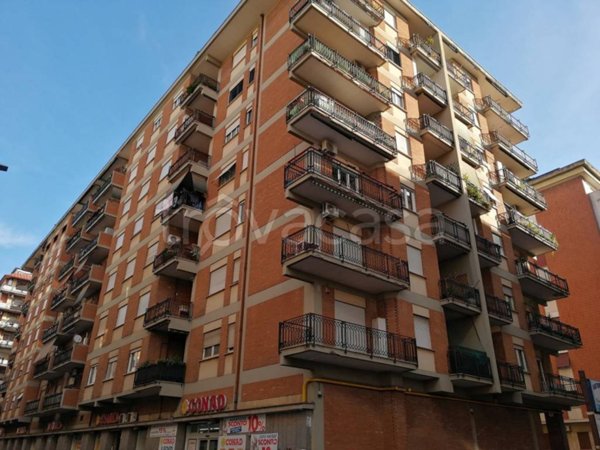 appartamento in vendita a Roma in zona Tuscolano