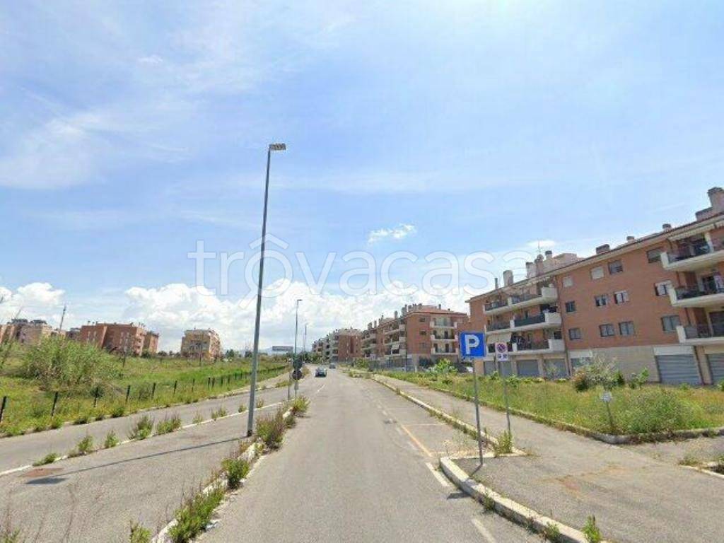 appartamento in vendita a Roma in zona Ponte di Nona