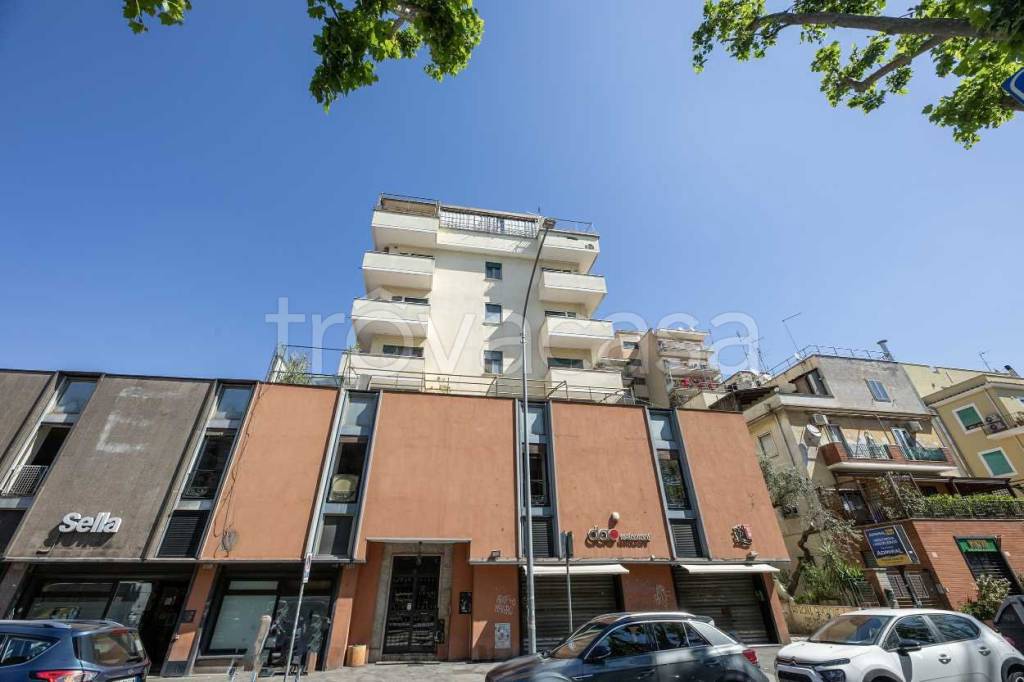 appartamento in vendita a Roma in zona Monte Sacro/Talenti