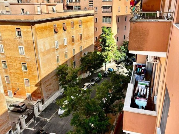 locale commerciale in vendita a Roma in zona Trieste
