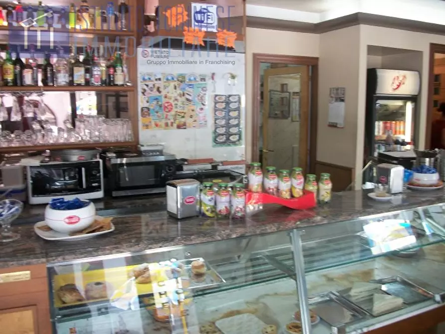 negozio in vendita a Roma in zona Ostiense