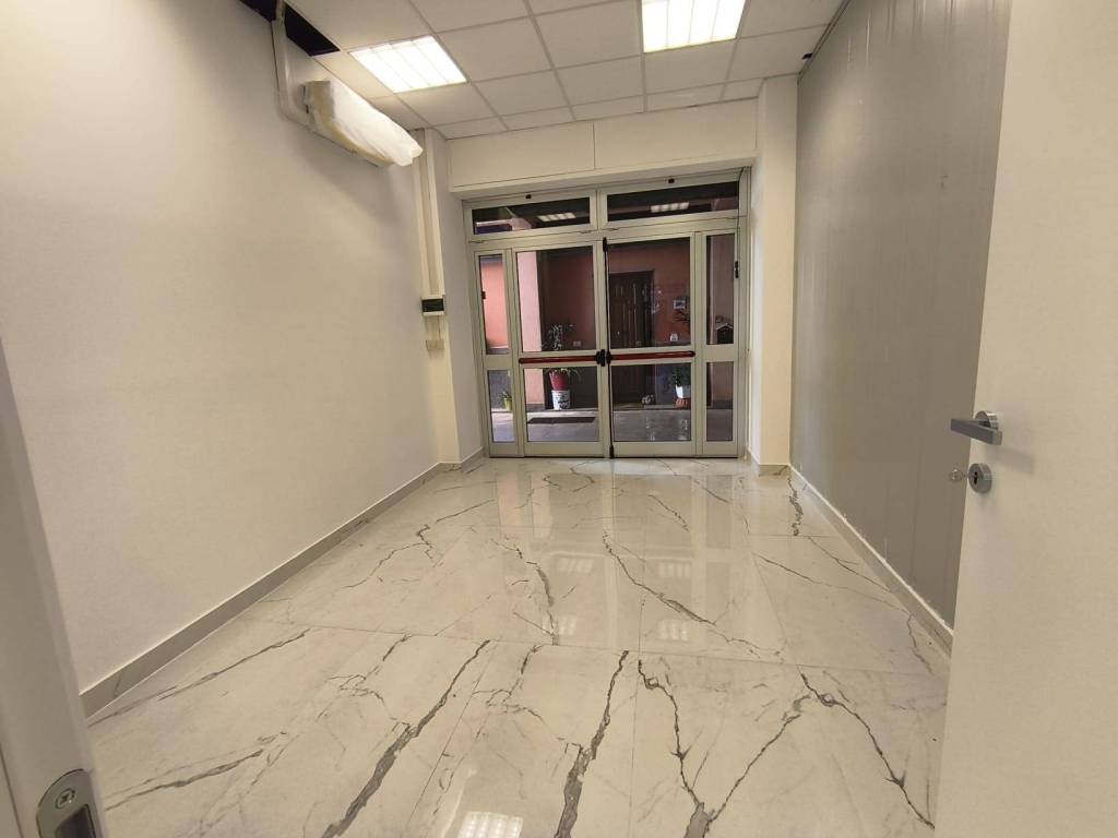 negozio in vendita a Roma in zona Giuliano Dalmata