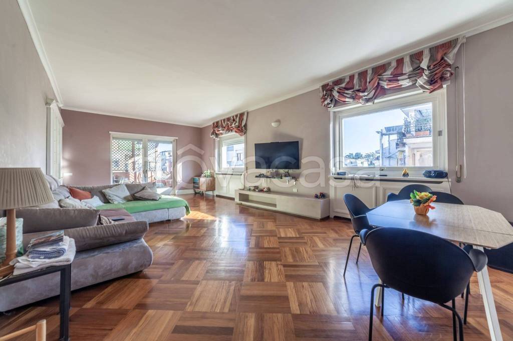 appartamento in vendita a Roma in zona Della Vittoria
