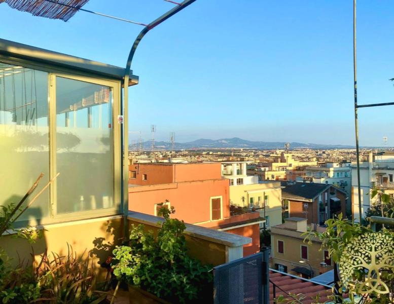 appartamento in vendita a Roma in zona Gianicolense