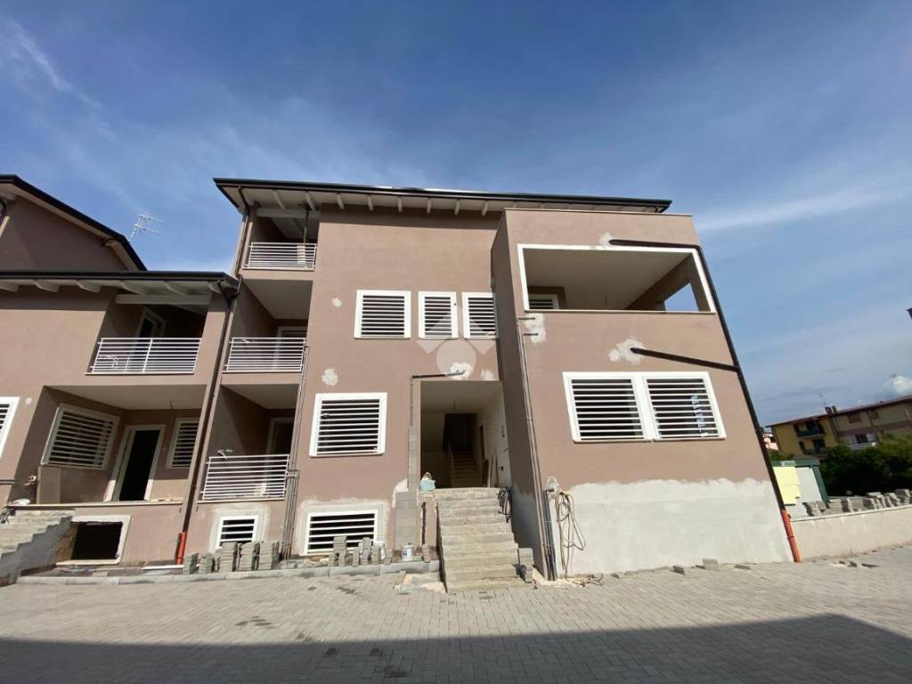 appartamento in vendita a Roma in zona Finocchio