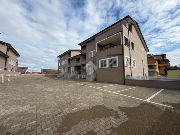 appartamento in vendita a Roma in zona Ponte di Nona