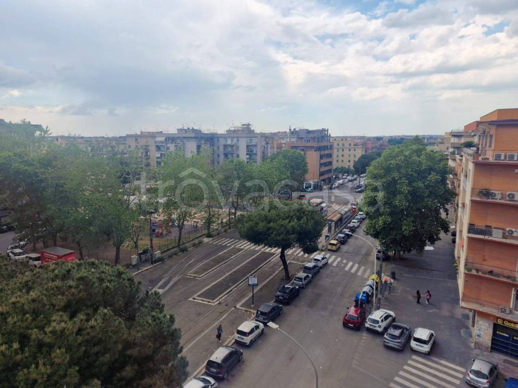 appartamento in vendita a Roma in zona Prenestino-Centocelle