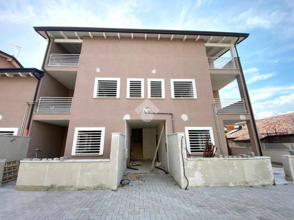 appartamento in vendita a Roma in zona Borghesiana