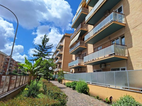 appartamento in vendita a Roma in zona Primavalle