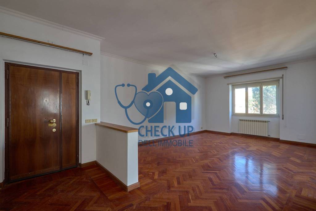 appartamento in vendita a Roma in zona Ardeatino