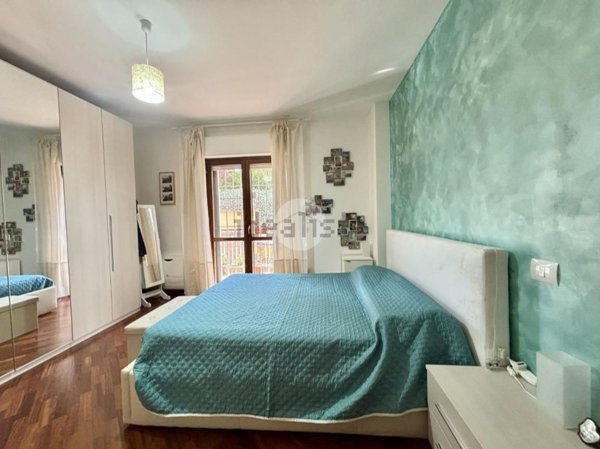 appartamento in vendita a Roma in zona Corviale